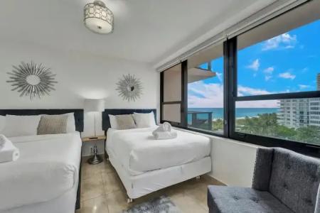 The Alexander All Suites - 216