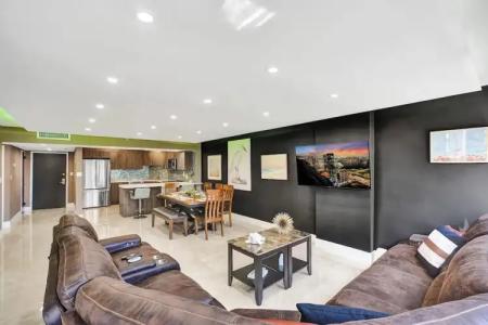 The Alexander All Suites - 392