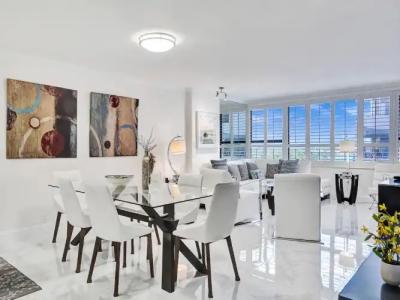 The Alexander All Suites - 754