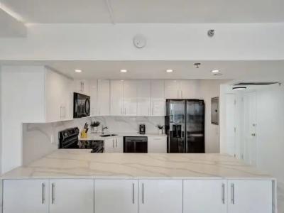 The Alexander All Suites - 720