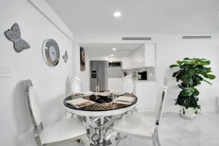 The Alexander All Suites - 399