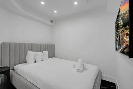 The Alexander All Suites - 574