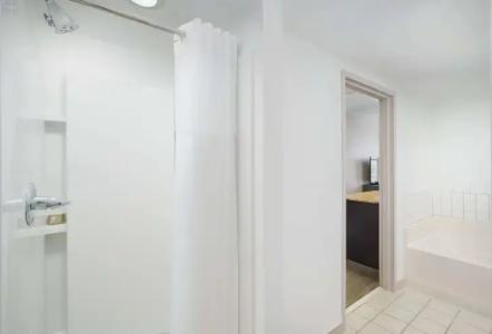 Country Inn & Suites by Radisson, Orlando Airport, FL - 6