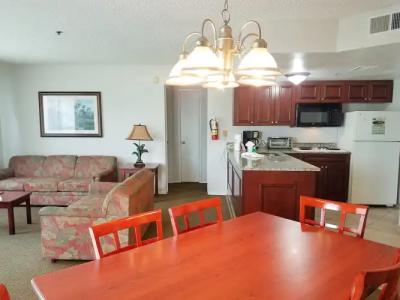 Parc Corniche Condominium Suites - 89