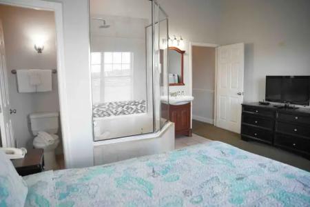 Parc Corniche Condominium Suites - 68