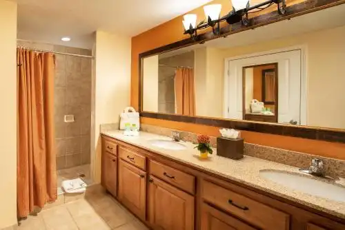 Floridays Orlando Two & Three Bed Rooms Condo Resort - 5