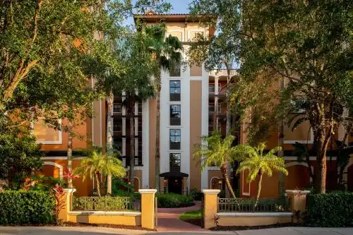 Floridays Orlando Two & Three Bed Rooms Condo Resort - 8
