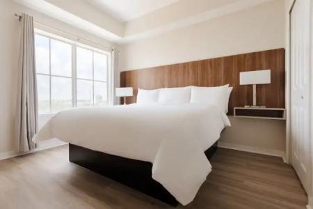 The Point & Suites Universal - 21