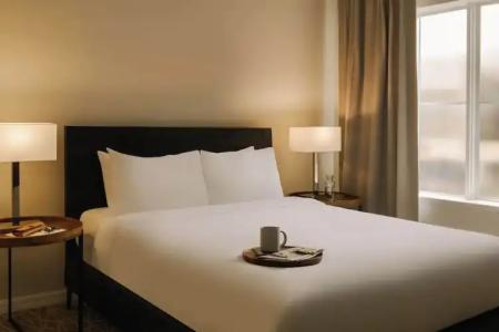 The Point & Suites Universal - 56