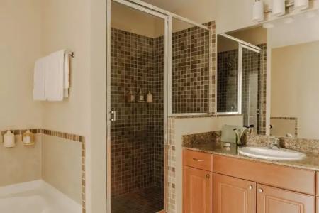 The Point & Suites Universal - 12