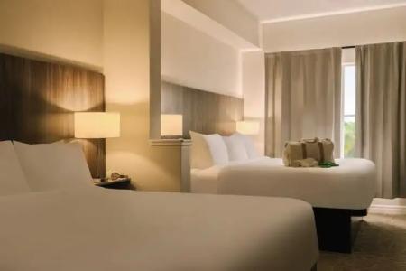 The Point & Suites Universal - 15