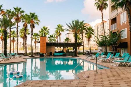 The Point & Suites Universal - 36