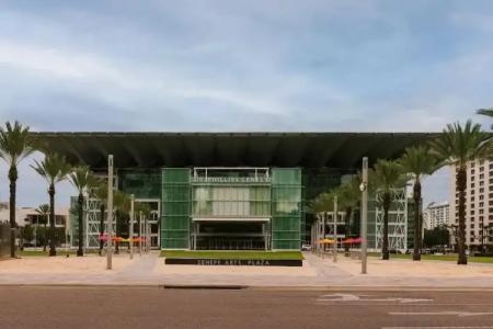 The Point & Suites Universal - 41