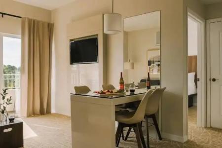 The Point & Suites Universal - 74