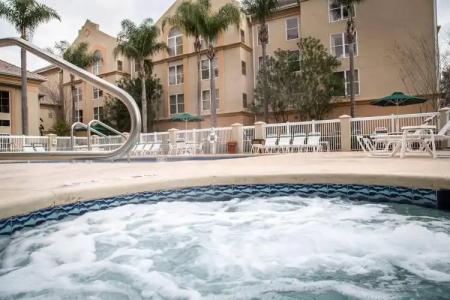 Country Inn & Suites by Radisson, Orlando-Lake Buena Vista, FL - 19