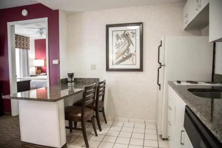 Country Inn & Suites by Radisson, Orlando-Lake Buena Vista, FL - 33