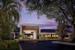 Отель «Courtyard Orlando Lake Buena Vista at Vista Centre - Newly Redesigned», Орландо