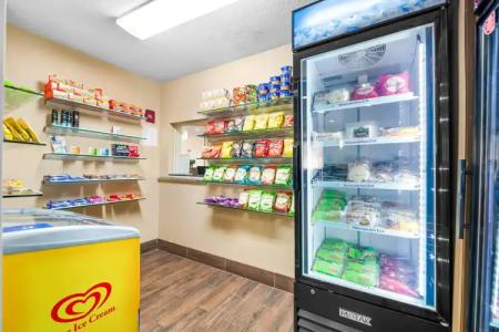 Comfort Suites Orlando Airport - 10