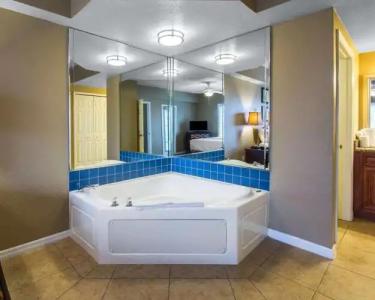 Bluegreen Vacations Orlando Sunshine Resort - 8