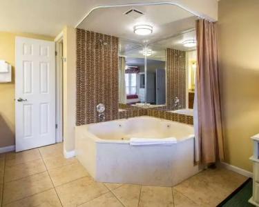 Bluegreen Vacations Orlando Sunshine Resort - 9