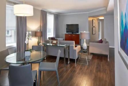 The Georgian Terrace - 33