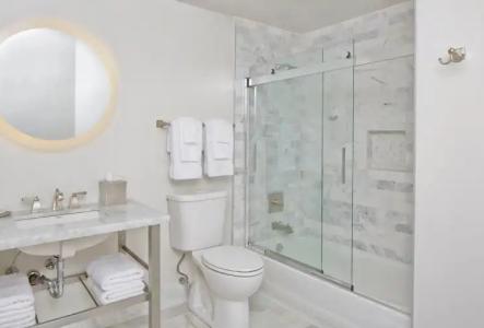 The Georgian Terrace - 36