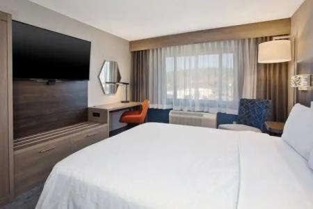 Holiday Inn Express, an IHG - 30