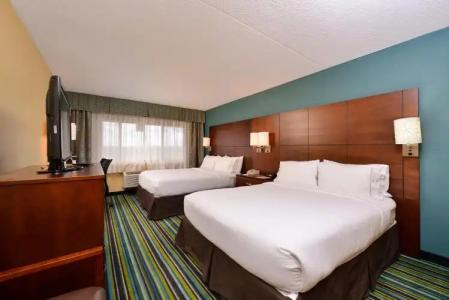 Holiday Inn Express, an IHG - 37