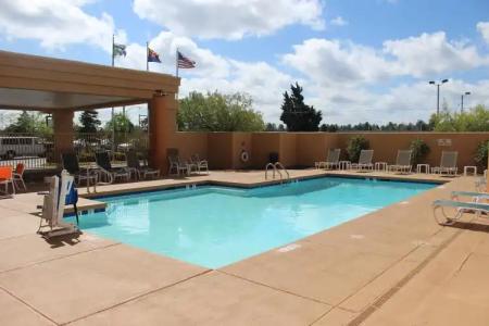 Holiday Inn Express, an IHG - 14