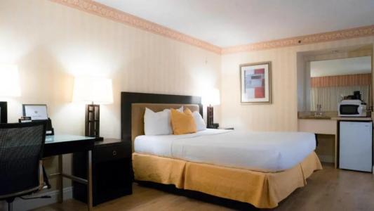 6 - Anaheim Hills, CA - 24