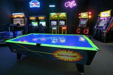 Fairfield by Marriott Anaheim Resort - 17