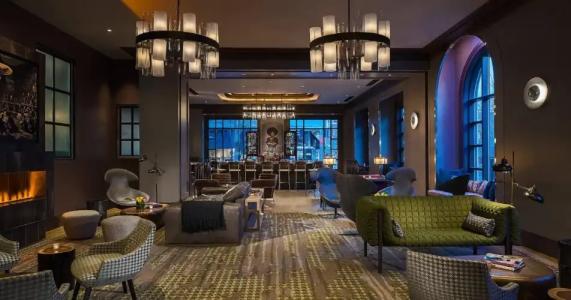 Renaissance Downtown - 1