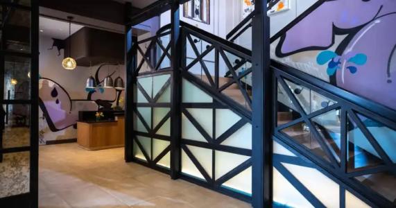 Renaissance Downtown - 9