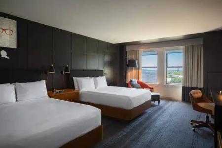 Renaissance Downtown - 26