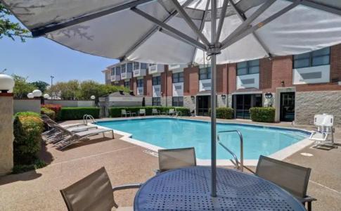 SpringHill Suites by Marriott Dallas NW Highway at Stemmons / I-35East - 14
