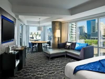 W Dallas - Victory - 81