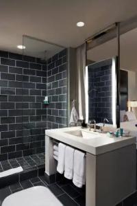 W Dallas - Victory - 51