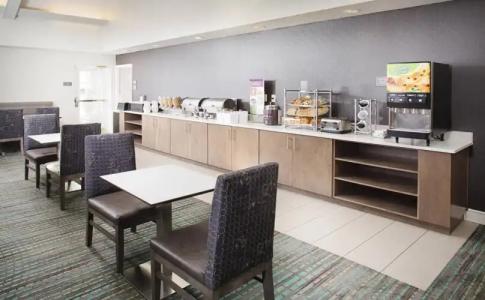 Residence Inn Dallas Park Central - 12