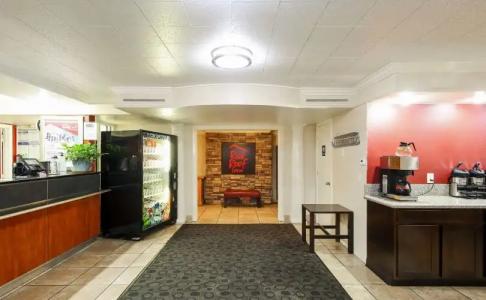 Red Roof Inn Dallas/Richardson - 13