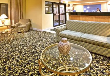 Comfort Suites Nw Dallas Near Love Field - 7