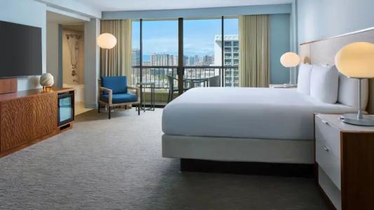 Hyatt Regency Waikiki Beach Resort & Spa - 70