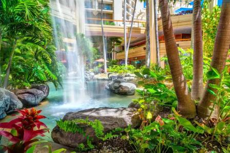 Hyatt Regency Waikiki Beach Resort & Spa - 33