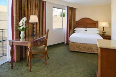 Outrigger Waikiki Beach Resort - 67