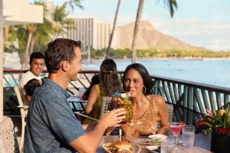 Outrigger Waikiki Beach Resort - 31