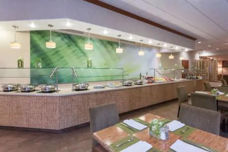 Sonesta Miami Airport - 10