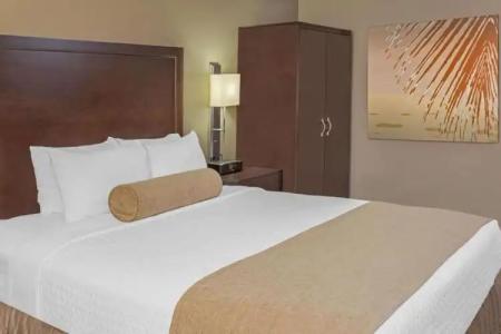 Sonesta Miami Airport - 4