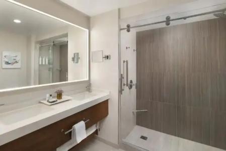 Fort Lauderdale Marriott Harbor Beach Resort & Spa - 52