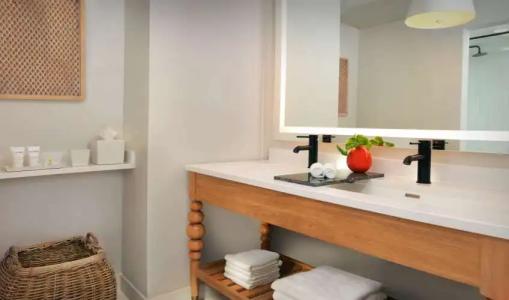 Pelican Grand Beach Resort, a Noble House Resort - 39