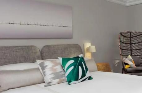 Pelican Grand Beach Resort, a Noble House Resort - 55