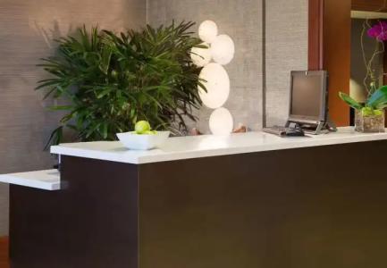 Courtyard by Marriott Fort Lauderdale Beach - 1